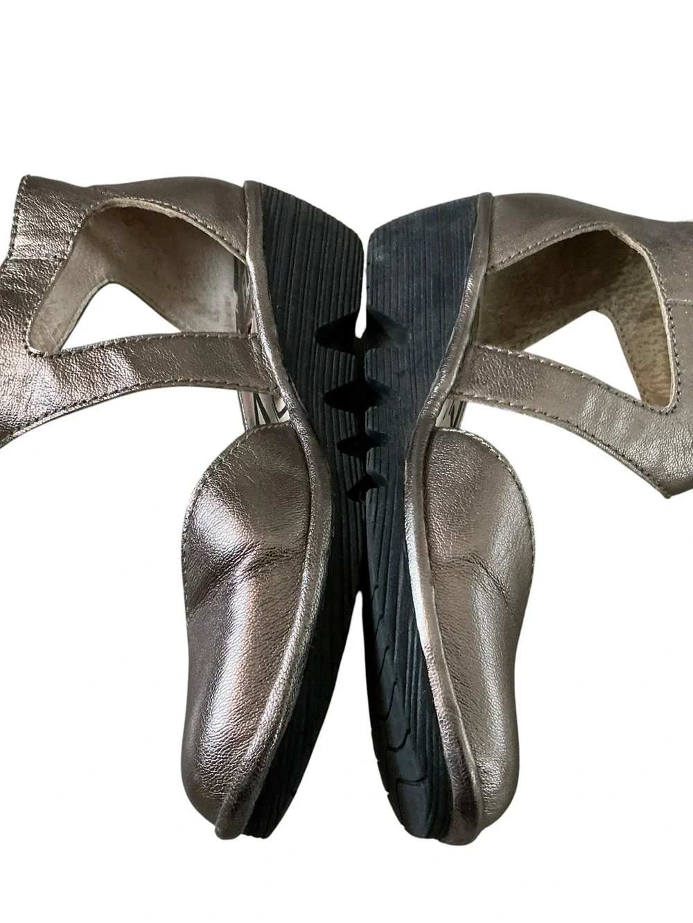 Fly London Pats pewter metallic leather closed toe ankle strap shoes size 37